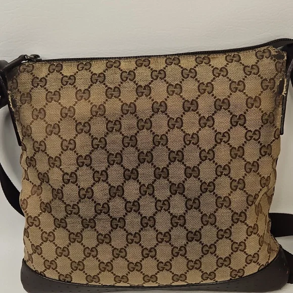 Authentic Gucci Monogram Classic Crossbody Handbag Purse Authentic - Picture 6 of 16